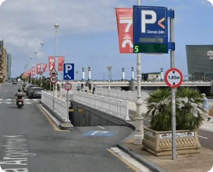 Aparcamientos en la calle y subterráneos